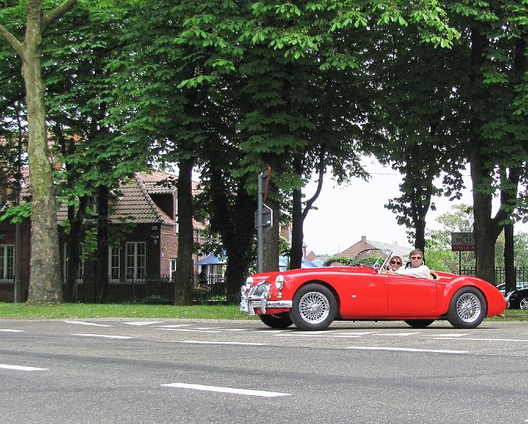MG & Oldies Happening (30).JPG